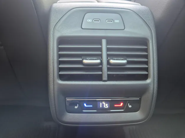 VW Passat Variant 1.5 TSI evo2 Plug-In- Hybrid R-Line DSG