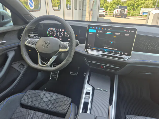 VW Passat Variant 1.5 TSI evo2 Plug-In- Hybrid R-Line DSG