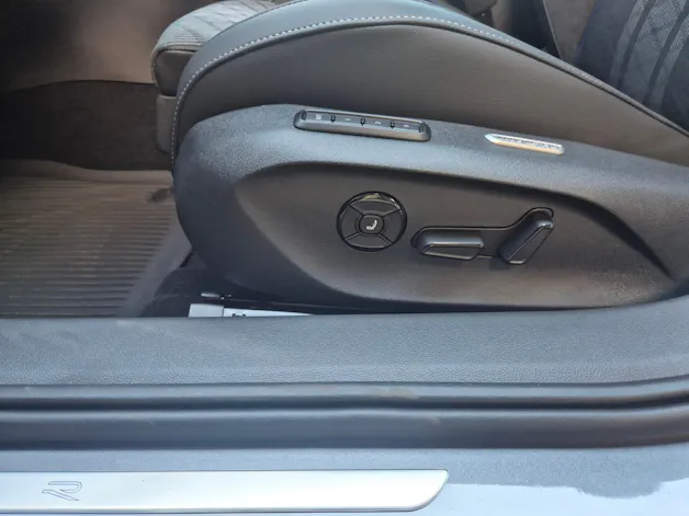 VW Passat Variant 1.5 TSI evo2 Plug-In- Hybrid R-Line DSG