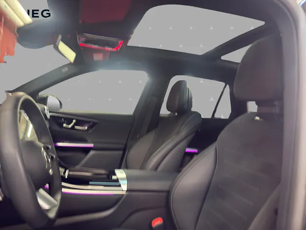 MERCEDES-BENZ GLC 300 4M - AMG / 360 Grad Kamera / Panorama-Dach / AHK