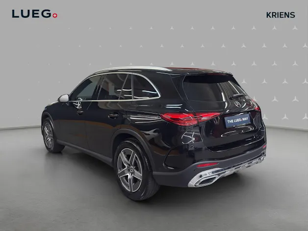 MERCEDES-BENZ GLC 300 4M - AMG / 360 Grad Kamera / Panorama-Dach / AHK