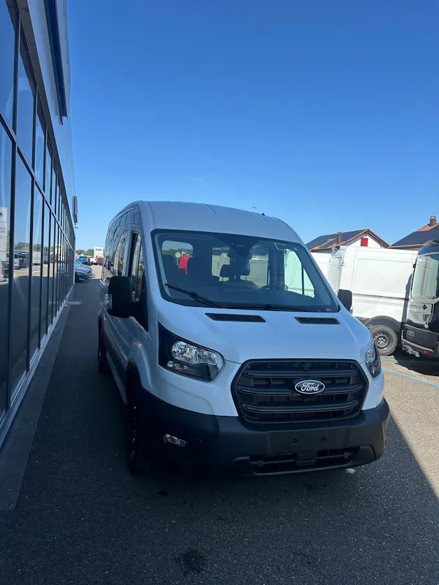 FORD Transit combi 350 L2 2.0 EcoBl Trend/130CV/Aut/FWD