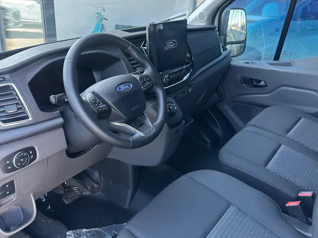 FORD Transit combi 350 L2 2.0 EcoBl Trend/130CV/Aut/FWD