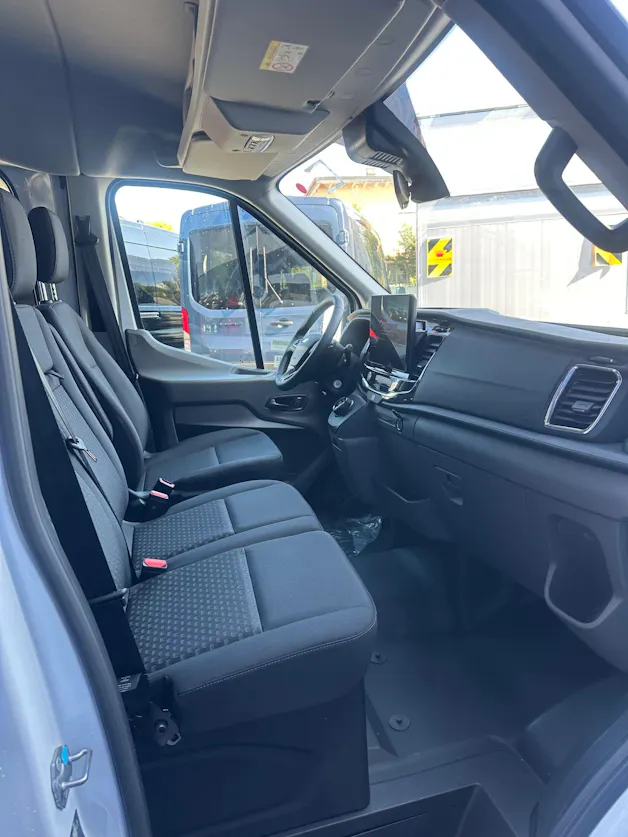 FORD Transit combi 350 L2 2.0 EcoBl Trend/130CV/Aut/FWD