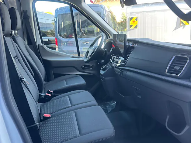 FORD Transit combi 350 L2 2.0 EcoBl Trend/130CV/Aut/FWD