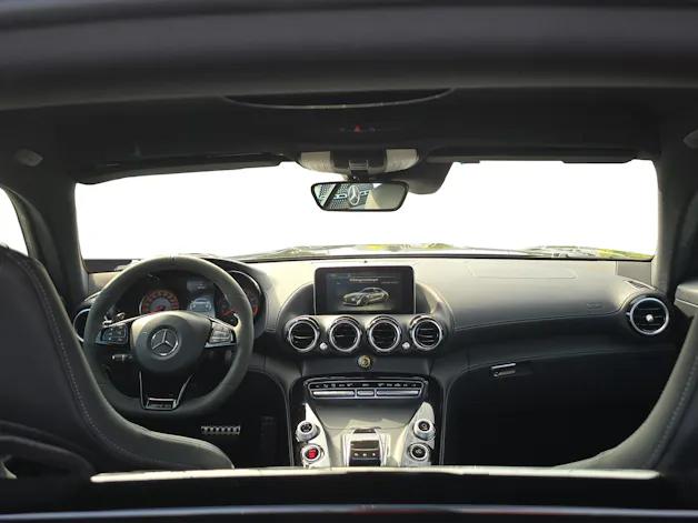 MERCEDES-BENZ AMG GT R Speedshift DCT