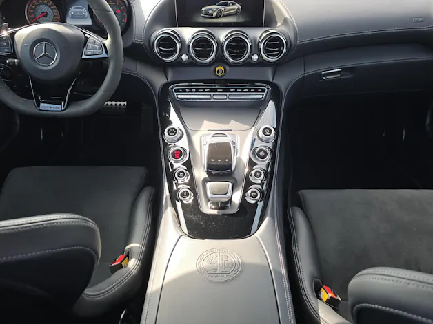 MERCEDES-BENZ AMG GT R Speedshift DCT