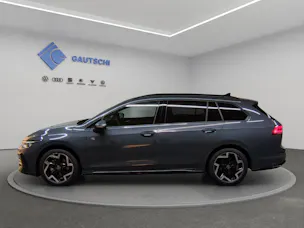 VW Golf Variant 1.5 eTSI mHEV R-Line DSG