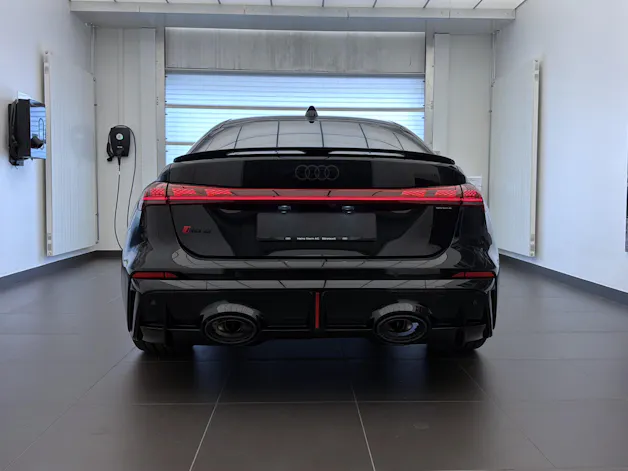 Audi RS 5 Limousine TFSI 470 kW Tiptronic quattro