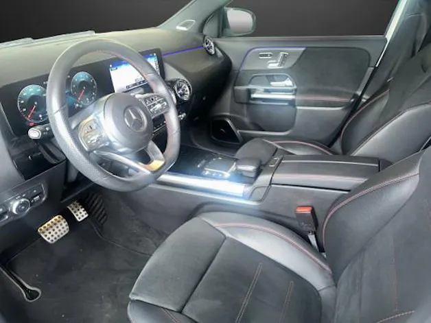 Mercedes-Benz GLA 200 AMG Line