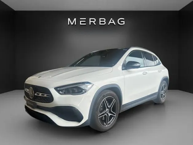 Mercedes-Benz GLA 200 AMG Line