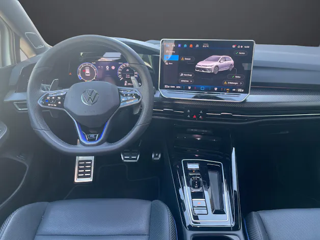 VW Golf VIII Variant 2.0 TSI R DSG 4motion