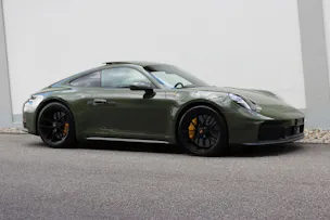 Porsche 911 Carrera 4 GTS PTS Lackierung *NATOOLIV*