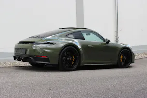 Porsche 911 Carrera 4 GTS PTS Lackierung *NATOOLIV*
