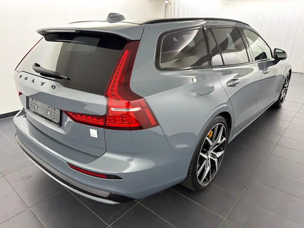 Volvo V60 T8 eAWD Plug in Hybrid Polestar Geartronic