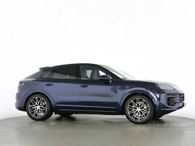 Porsche Cayenne E-Hybrid Coupé Black Edition