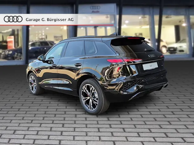 Audi Q3 SUV TDI quattro 142 kW S tronic Mythosschwarz Metallic