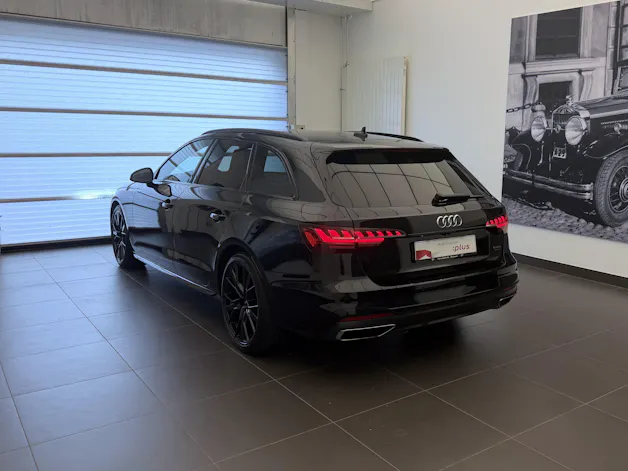 Audi A4 Avant 40 TDI S line Attraction quattro S-tronic