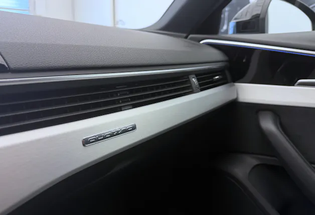 Audi A4 Avant 40 TDI S line Attraction quattro S-tronic