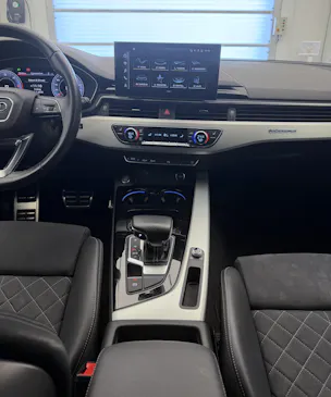 Audi A4 Avant 40 TDI S line Attraction quattro S-tronic