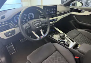 Audi A4 Avant 40 TDI S line Attraction quattro S-tronic