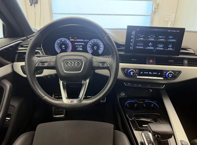Audi A4 Avant 40 TDI S line Attraction quattro S-tronic
