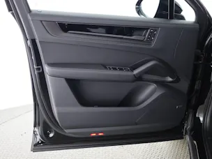 Porsche Cayenne E-Hybrid Coupé Black Edition
