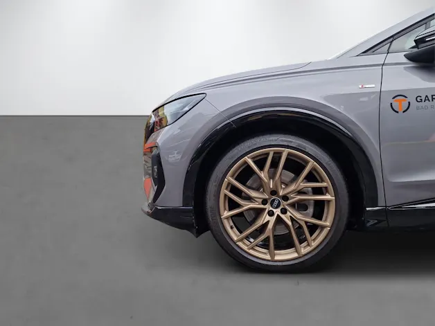 Audi Q4 e-tron 50 quattro Edition One