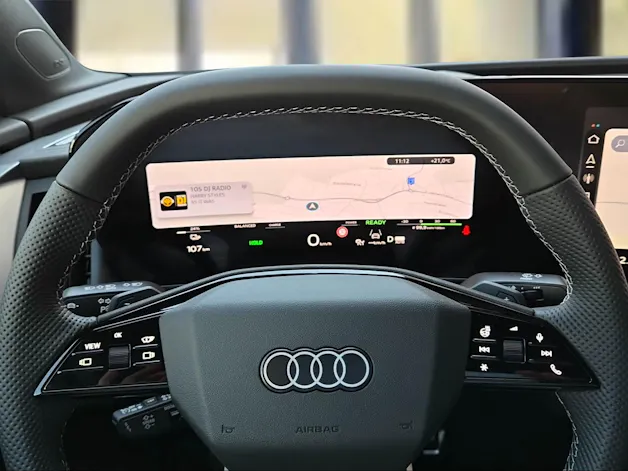 Audi Q4 Sportback e-tron quattro performance Edition Swiss Ski Gletscherweiss Metallic