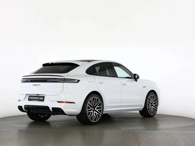 Porsche Cayenne S E-Hybrid Coupé Black Edition