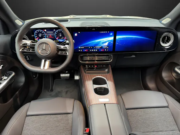 MERCEDES-BENZ GLB 220 4MATIC