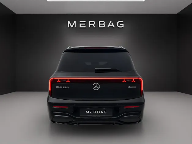 MERCEDES-BENZ GLB 220 4MATIC