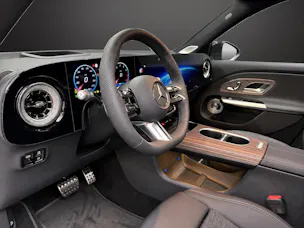 MERCEDES-BENZ GLB 220 4MATIC