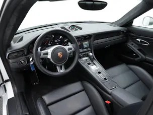Porsche 911 Carrera 4 GTS