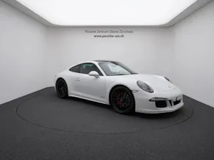 Porsche 911 Carrera 4 GTS