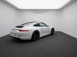 Porsche 911 Carrera 4 GTS