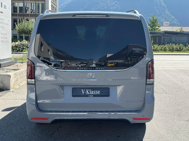 MERCEDES-BENZ V 300 d Exclusive SWISS EDITION Lang 4MATIC
