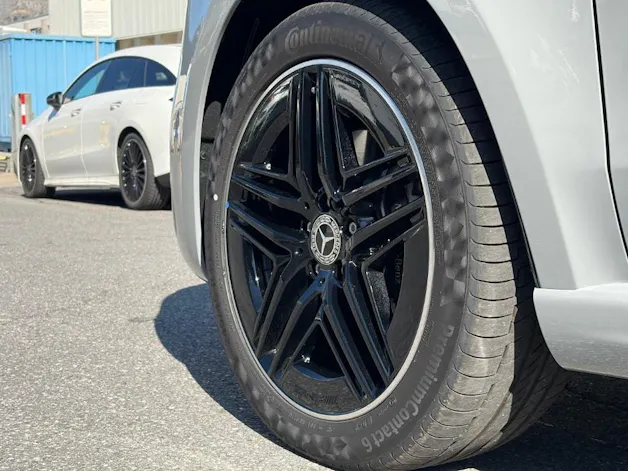 MERCEDES-BENZ V 300 d Exclusive SWISS EDITION Lang 4MATIC