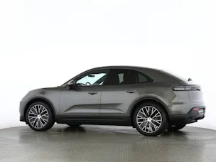 Porsche Macan 4