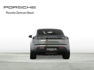 Porsche Macan 4