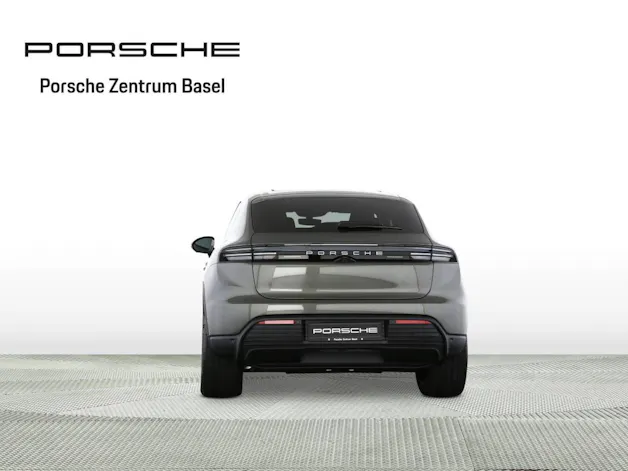 Porsche Macan 4
