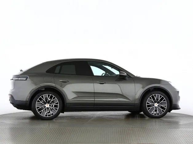 Porsche Macan 4