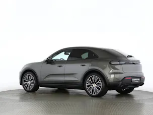 Porsche Macan 4