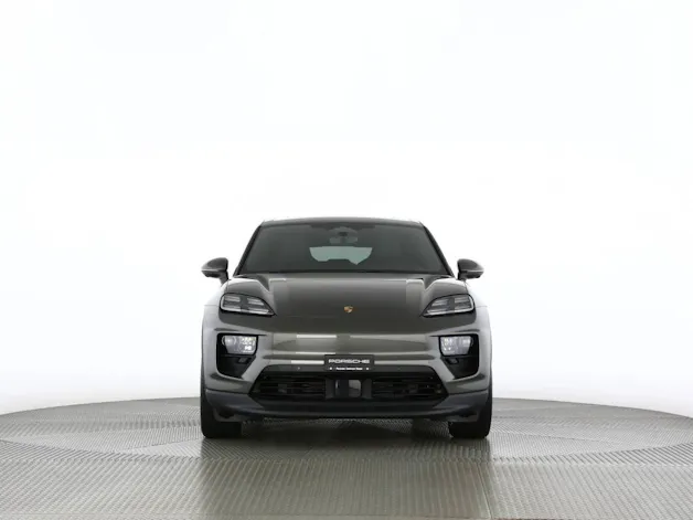 Porsche Macan 4