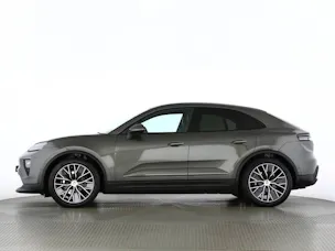 Porsche Macan 4