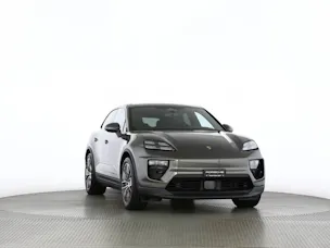 Porsche Macan 4