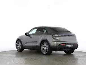 Porsche Macan 4