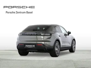 Porsche Macan 4