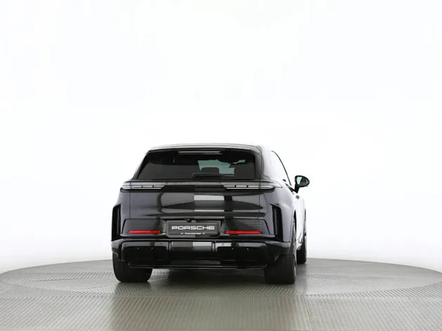 Porsche Cayenne Turbo Electric