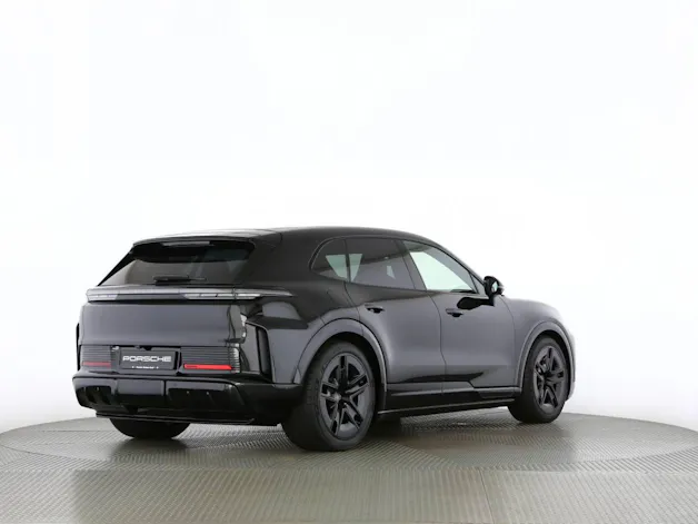 Porsche Cayenne Turbo Electric